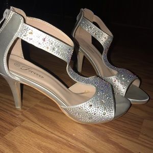 Prom shoes
